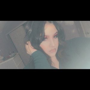 Meet your Posher, Victoria